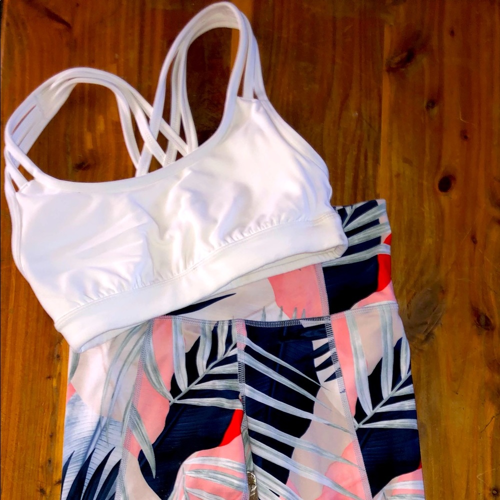 Athleta Sports “Studio” Bra and yoga pants $5
